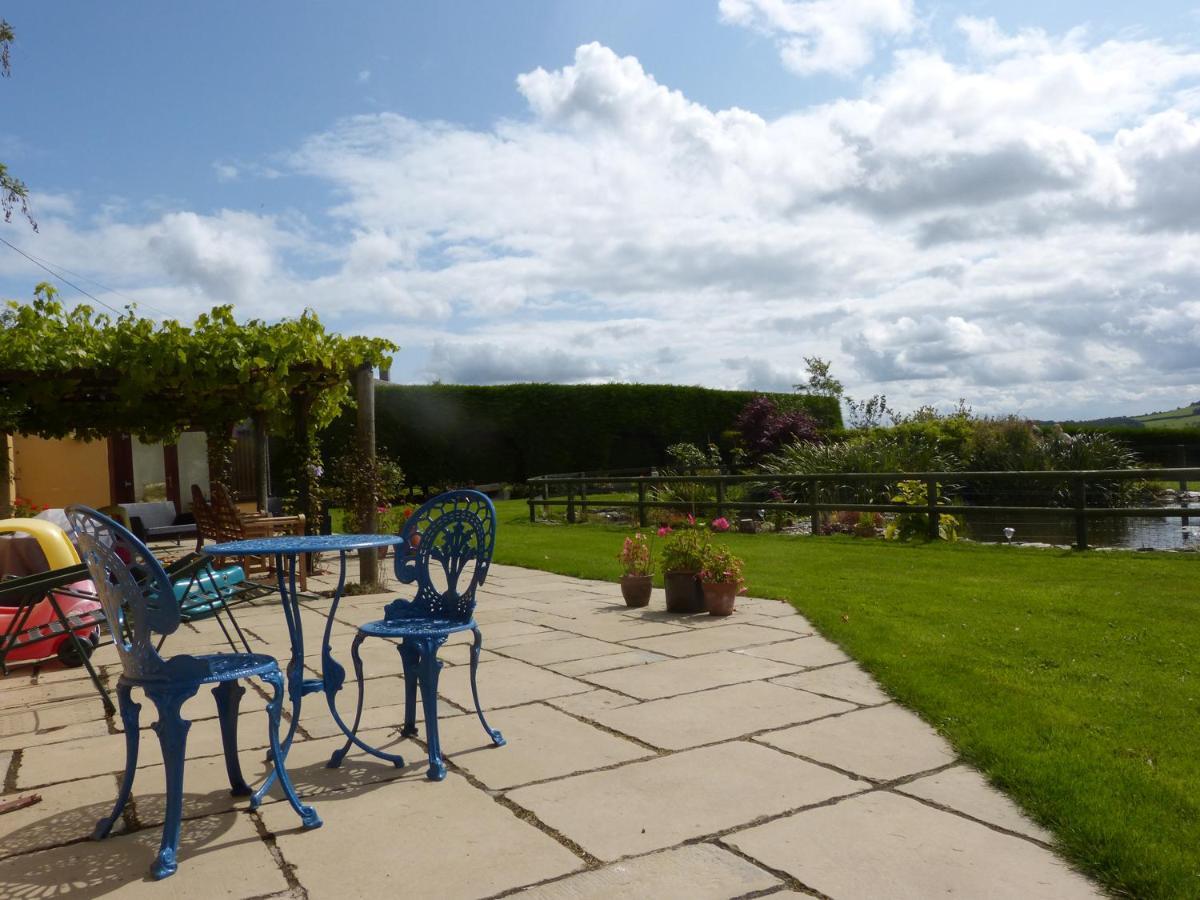 Villa The Old Granary Launceston Exterior foto